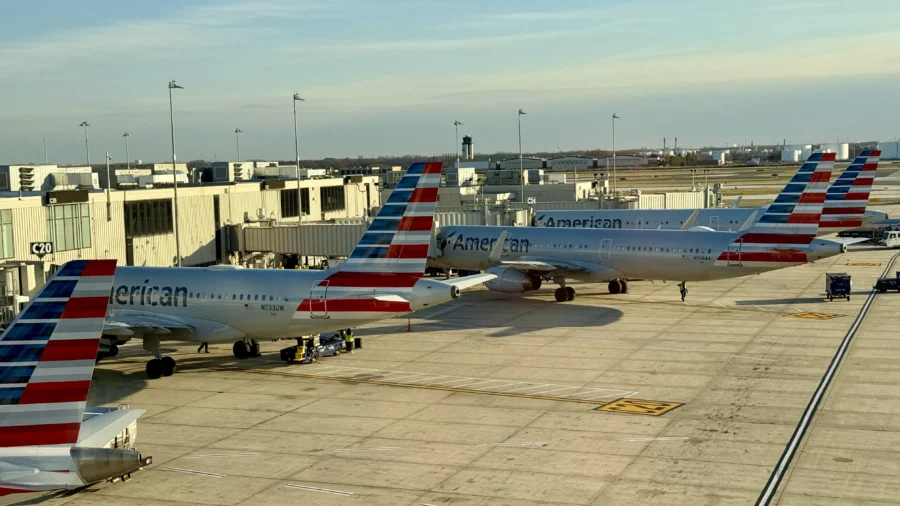 American Airlines Resumes Flights After Nationwide Ground Halt