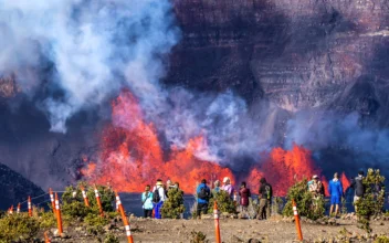 Stunning Photos Show Lava Erupting From Hawaii’s Kilauea Volcano