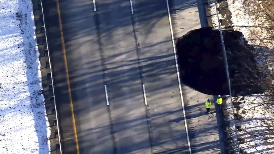 Sinkhole in New Jersey Keeps I-80 Closed After Section Collapses Into Abandoned Mine