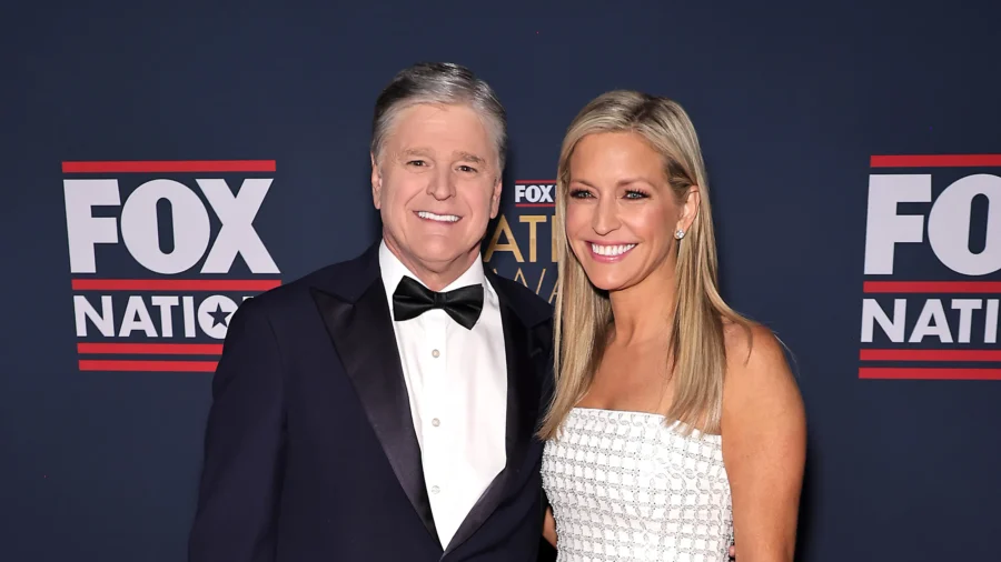 Sean Hannity and Ainsley Earhardt Got Engaged Over Christmas