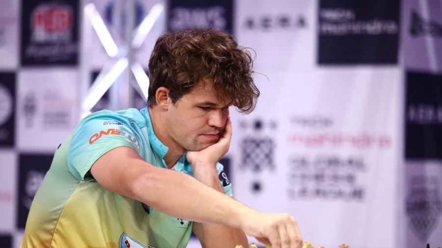 Chess Grandmaster Magnus Carlsen Returns to Tournament After Dispute Over Jeans Is Resolved