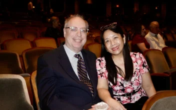 Shen Yun’s Music ‘Gives a Lot of Harmony and Peacefulness,’ Says Company Owner