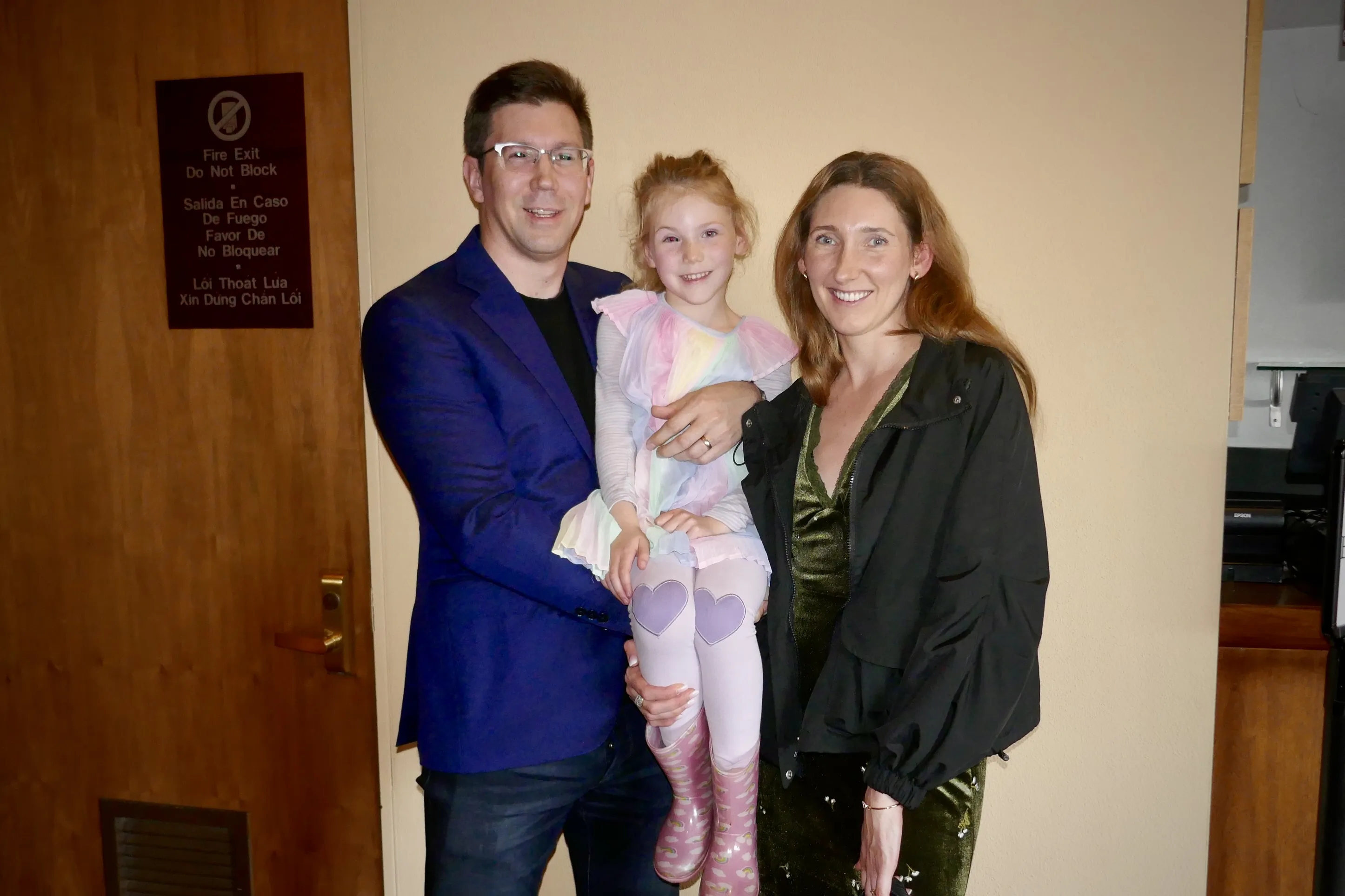 Young Family ‘Escapes’ to the Beautiful World of Shen Yun