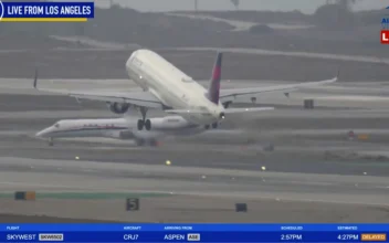 Jet Carrying Gonzaga Men’s Basketball Team Ordered to Stop to Avoid Collision at LAX