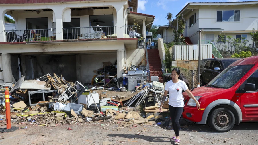 Fireworks Explosion in Honolulu Area Kills 3, Injures at Least 20