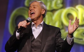 Wayne Osmond, Singer and Guitarist for the Osmonds, Is Dead at 73