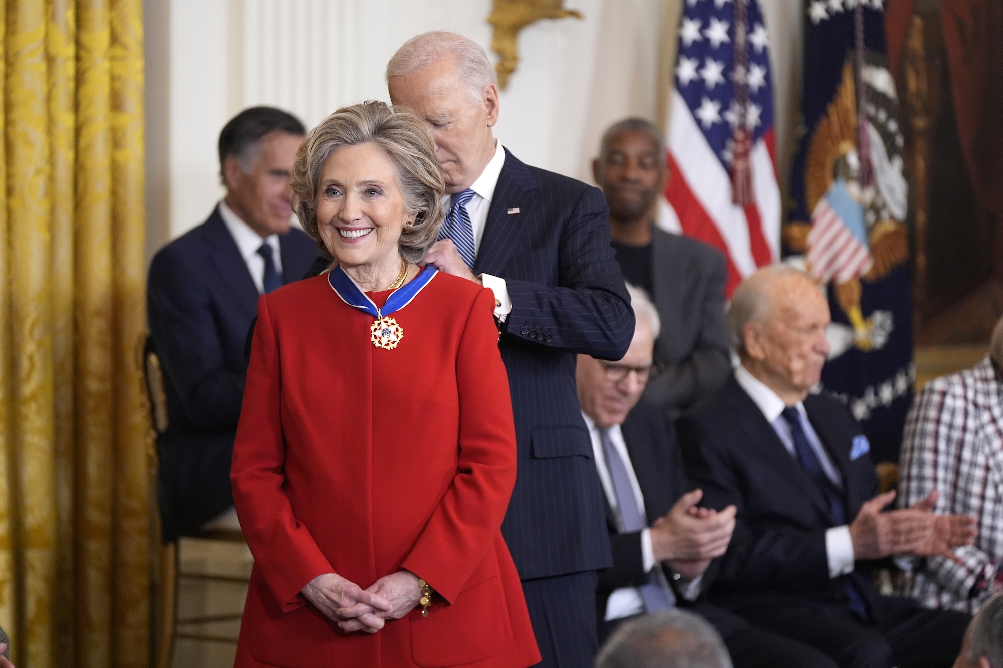 Biden Awards Presidential Medals of Freedom in White House Ceremony NTD