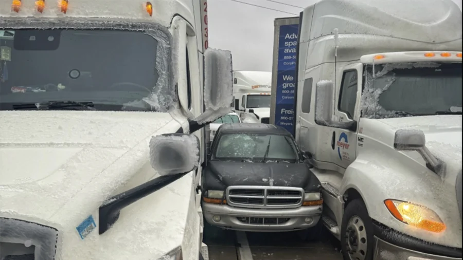 Drivers Skid and Crash as Wintry Mix Grips Central US Before Moving East