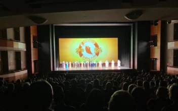 Shen Yun’s Beauty and Mission of Revival Strike a Chord in Austin