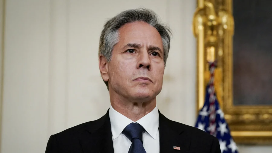 Blinken Meets With French Foreign Minister in Paris