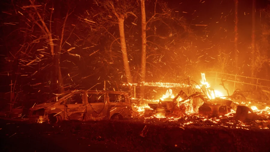 Cal Fire Officials Hold Briefing on Status of Palisades Fire