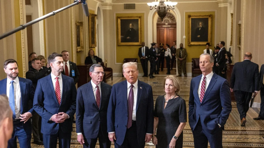 Trump Meets With Senate Republicans to Push Legislative Priorities