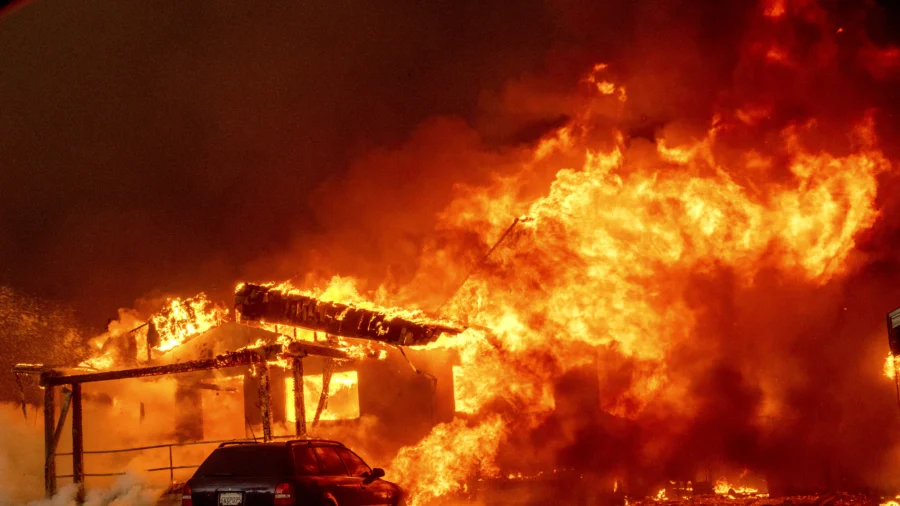 5 Killed in Los Angeles Wildfires; Tens of Thousands Ordered to Evacuate