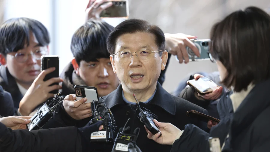 South Korea’s Acting Leader Accepts Resignation of Presidential Security Chief