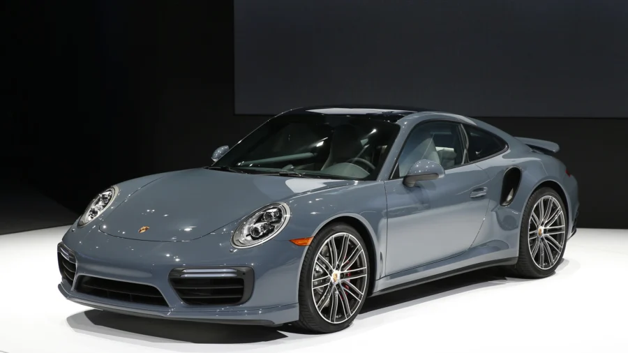 2025 Detroit Auto Show Kicks Off, Featuring Classic Style