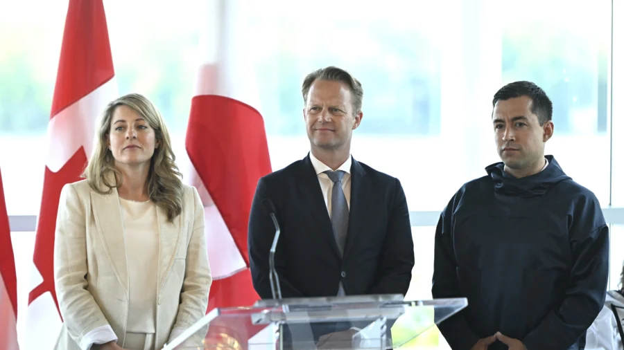Danish PM Frederiksen, Greenlandic Counterpart Egede Hold Press Conference
