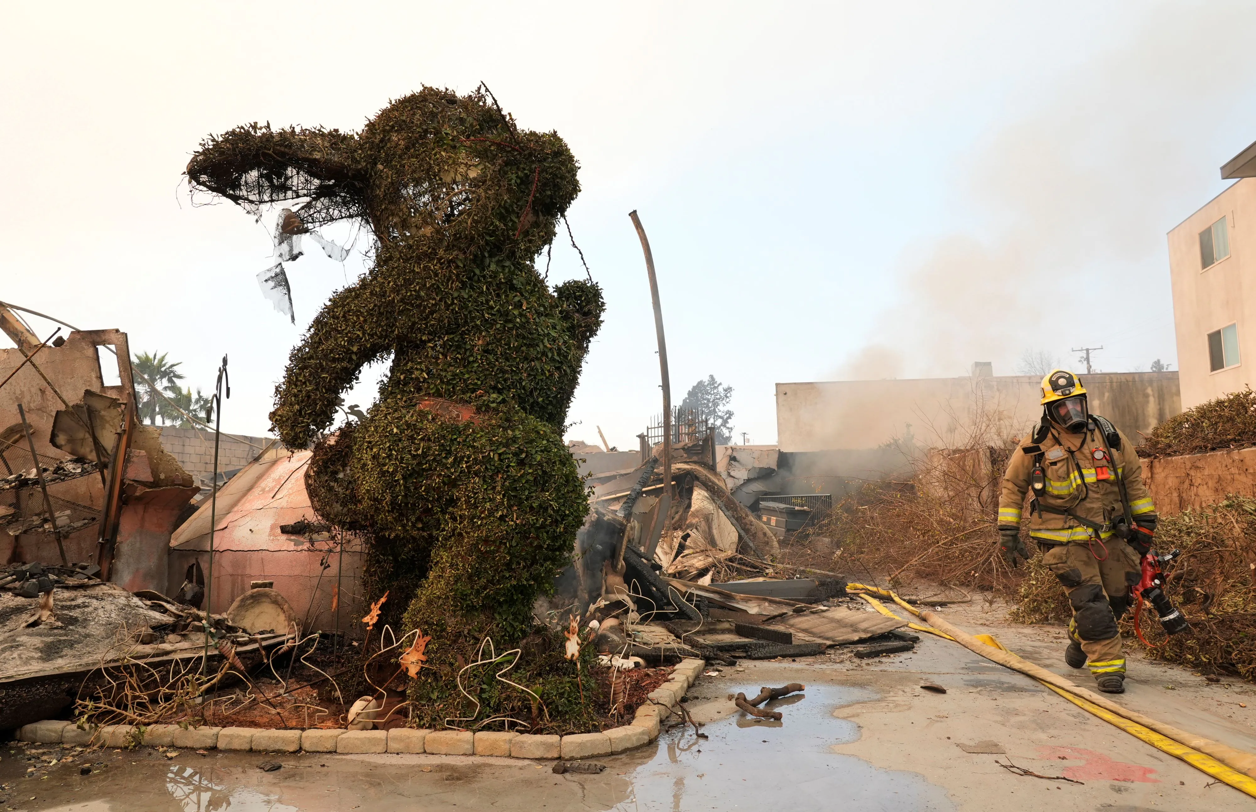 Los Angeles Landmarks From Film and TV Damaged by Wildfires | NTD
