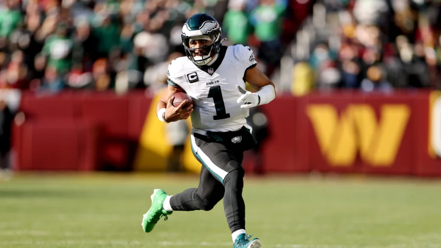 Philly QB Jalen Hurts Cleared to Start Sunday vs. Green Bay