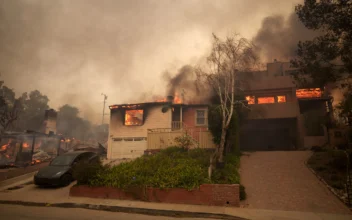 Los Angeles County Officials Hold Press Conference on Wildfires (Jan. 11)