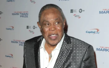 Sam Moore, Who Sang ‘Soul Man’ in Sam & Dave Duo, Dies at 89 Because of Surgery Complications