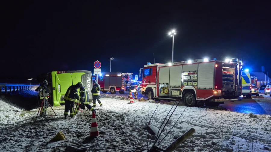 A Bus Accident on a Highway in Northeastern Germany Leaves 2 Dead