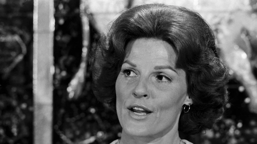 Anita Bryant, Former Singer and Beauty Queen Who Led ‘Save Our Children’ Campaign, Dies at 84