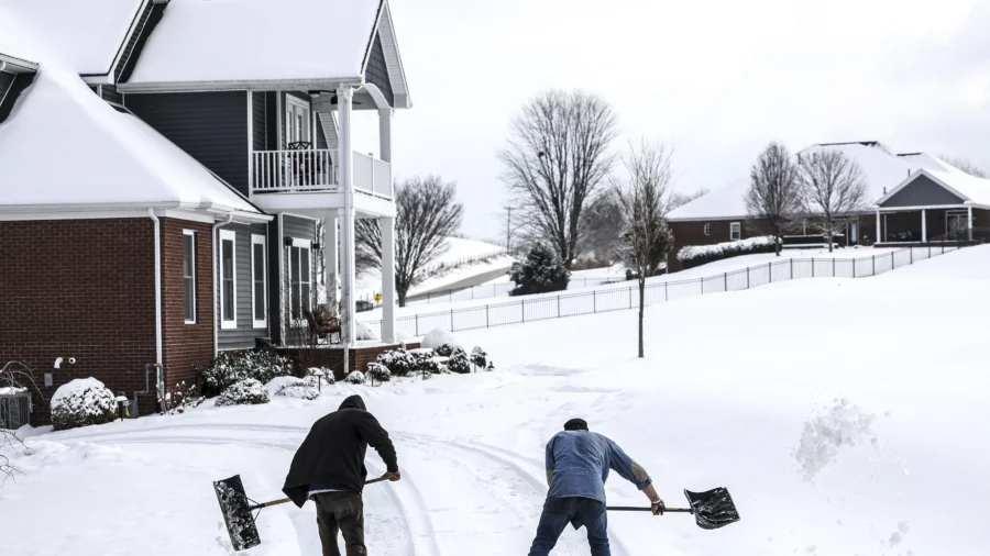 Southern Areas Hit by Winter Storm Thaw and Power Slowly Returns