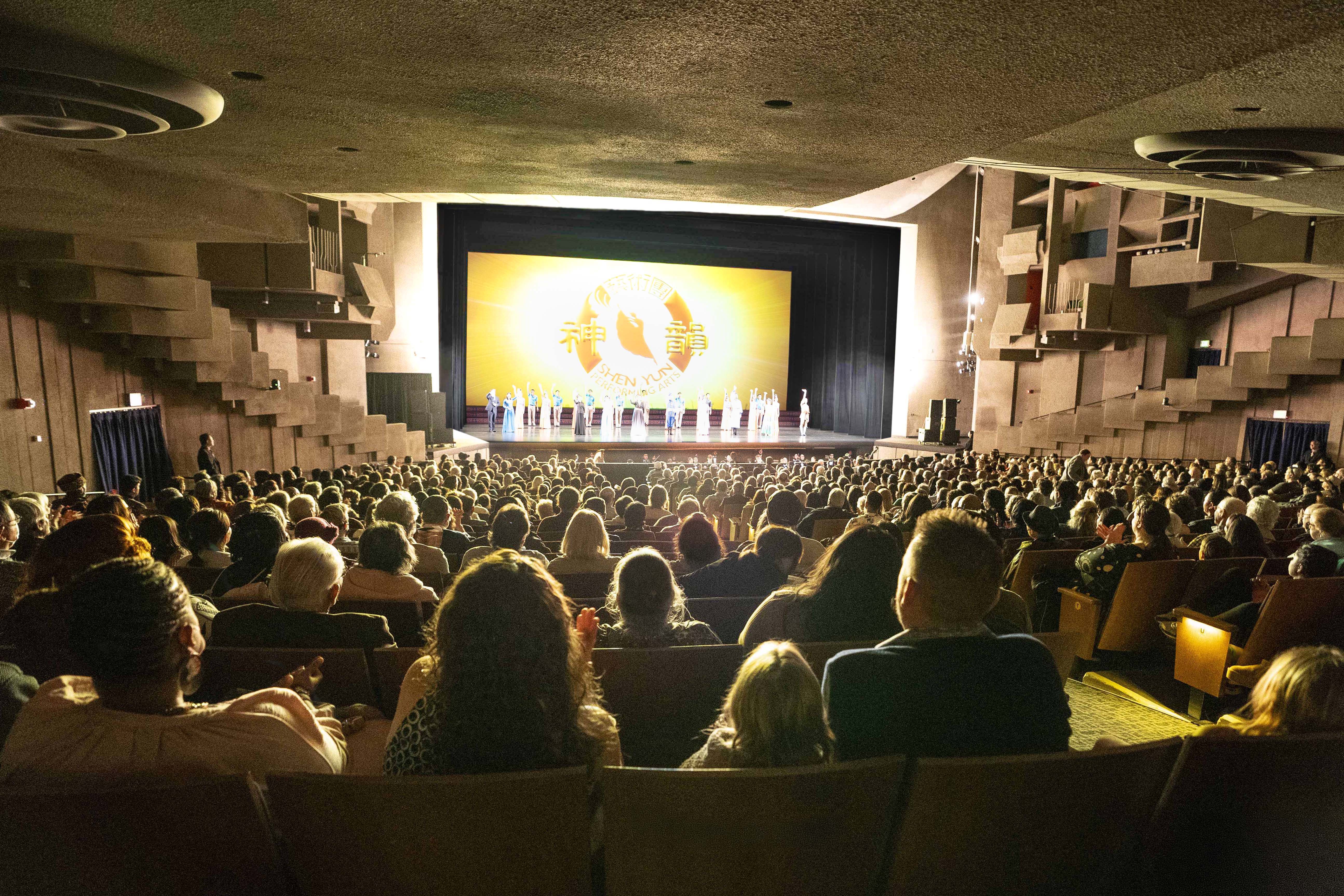 ‘It Was as If I Was in Heaven,’ Musician Says of Shen Yun