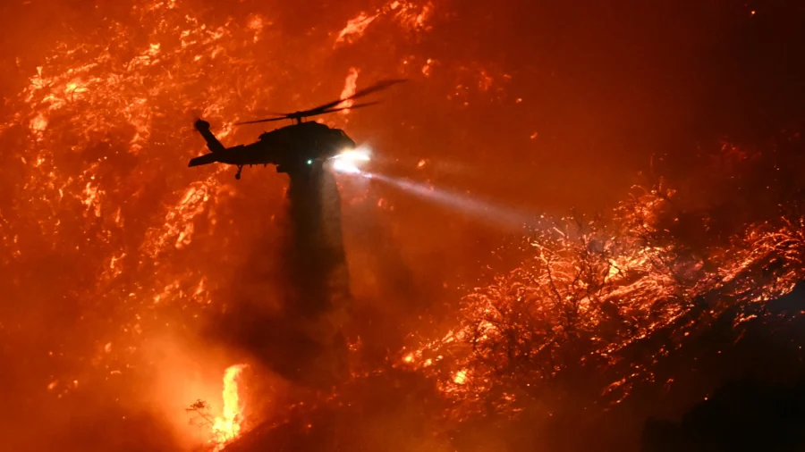 Los Angeles Fire Officials Hold an Operational Briefing