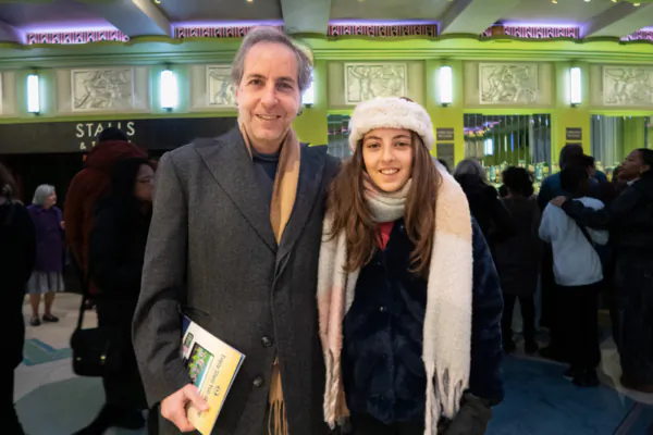 Theatergoers Learn of the Suppression of Spiritual Belief at Shen Yun