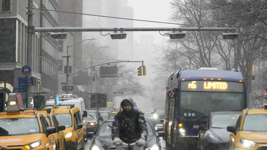 Traffic Into Manhattan Drops 7.5 Percent in First Week of New Toll