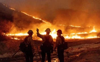 LIVE NOW: Los Angeles Officials Give Update on Wildfire Response