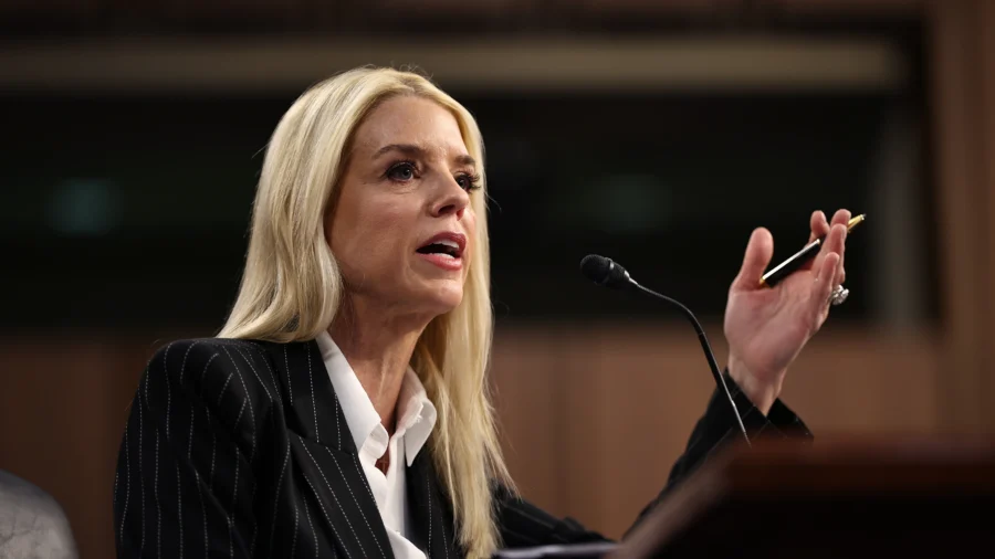 Bondi Speaks Out on Lawfare at Senate Confirmation Hearings, 'Will Not Be Bullied': Analyst