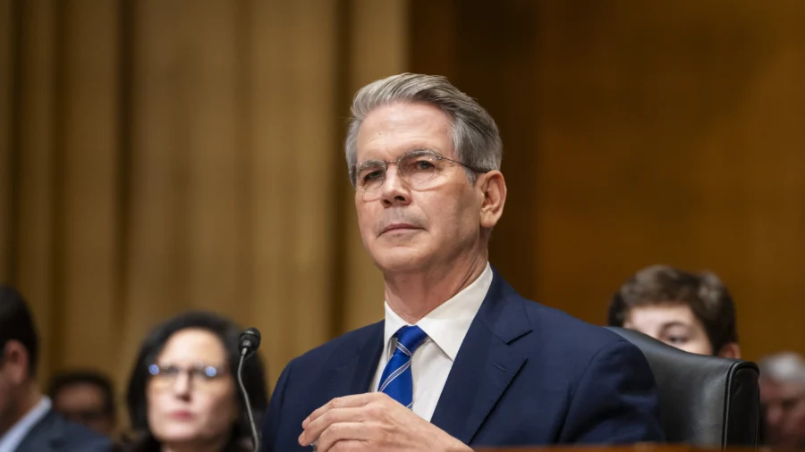 Trump Appointees Handling Themselves Well in Senate Confirmation Hearings: Political Analyst