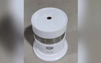 Nearly 330,000 Smoke Alarms Recalled for Malfunction Nearly 330,000 Smoke Alarms Recalled for Malfunction
