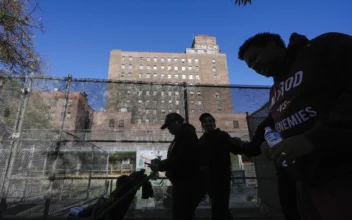 New York Governor Proposes Banning Cellphones in Schools Starting Next Fall