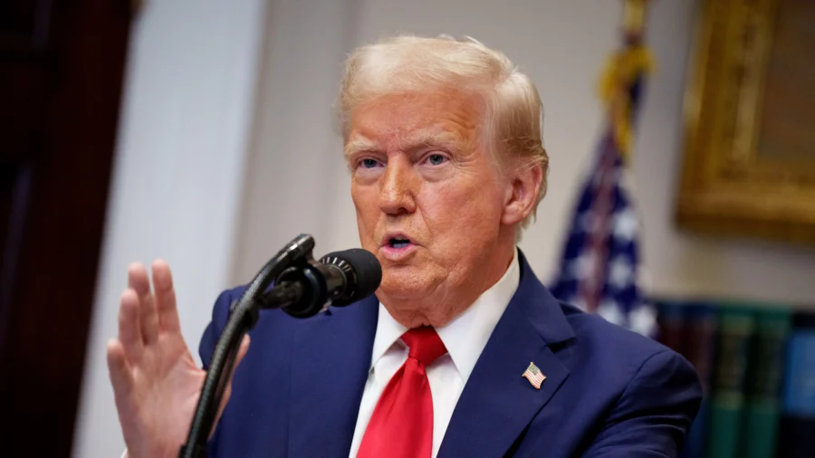 Trump Attends Prayer Service, Meets With Republican House Leaders on 2nd Day in Office