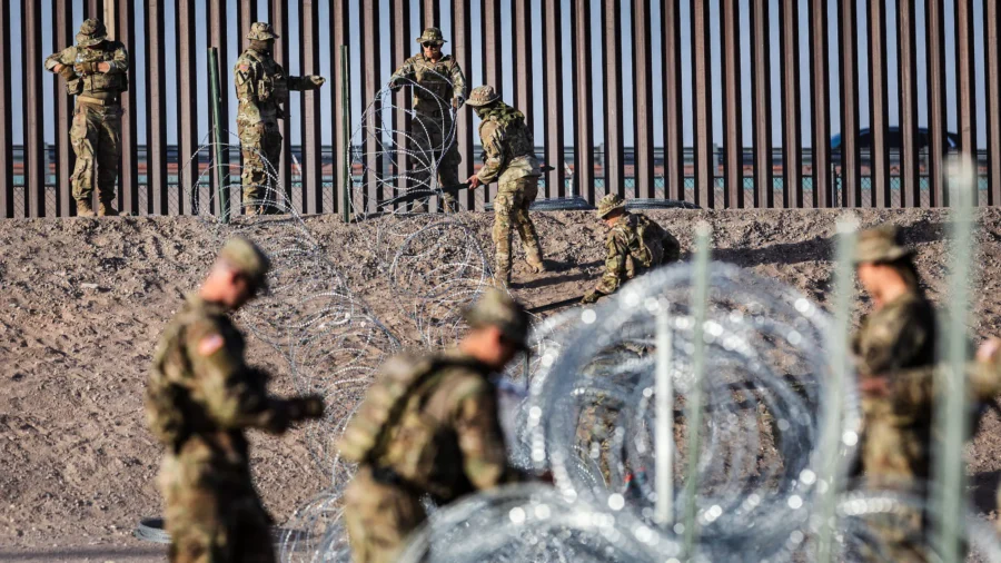 Trump Orders 1,500 More US Troops to Southern Border
