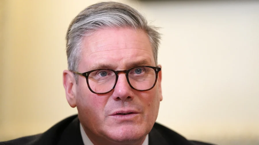 Starmer Vows Tougher Online Knife Sales Rules After Murders