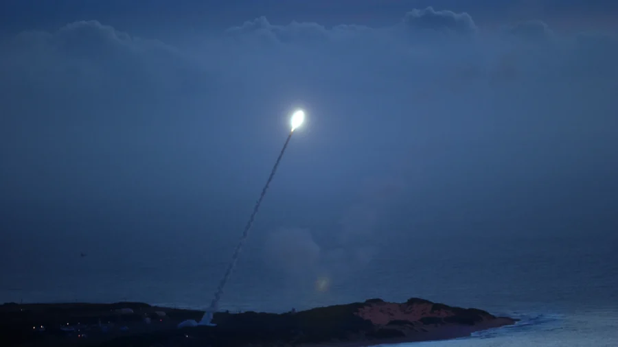 Trump Signs Executive Order Creating 'Iron Dome' for America