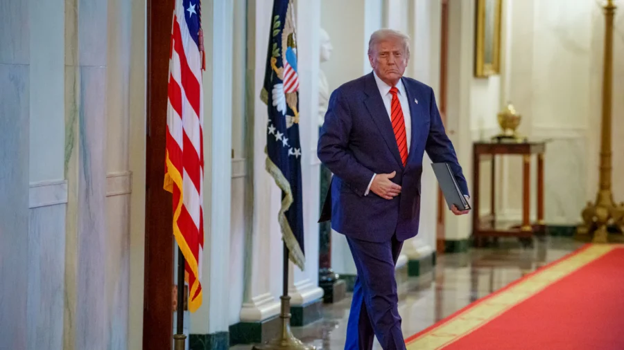 Trump Attends 2nd Prayer Breakfast on Feb. 6