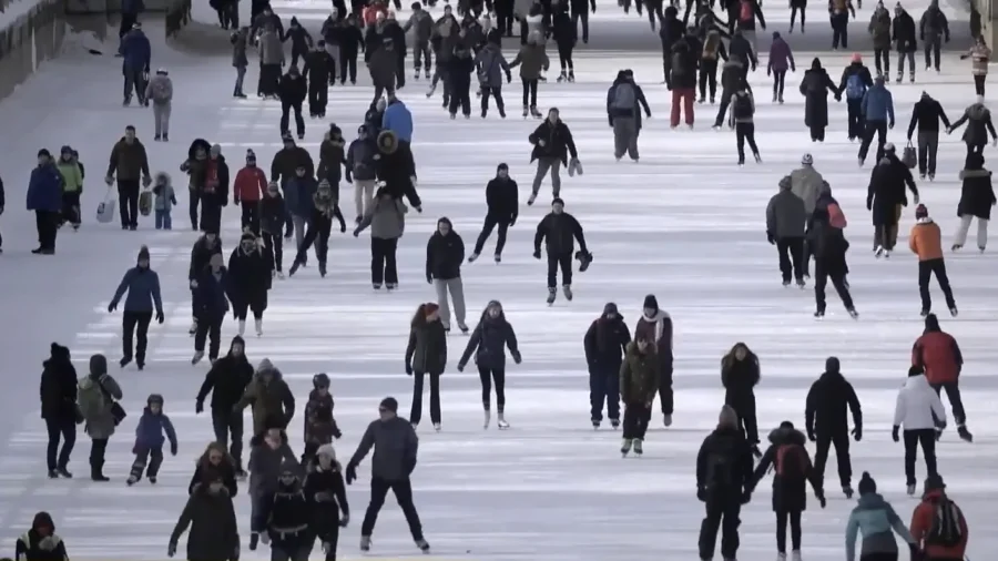 Canada's Winterlude Festival Sees Participants Tackle 13-Mile 'Winter Triathlon'