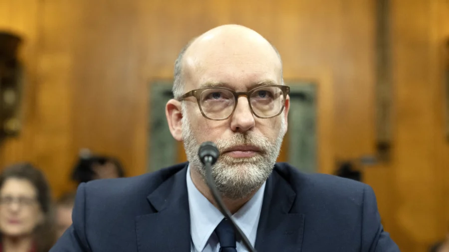 Acting Chief Halts Funding to Consumer Protection Agency, Says Not Needed