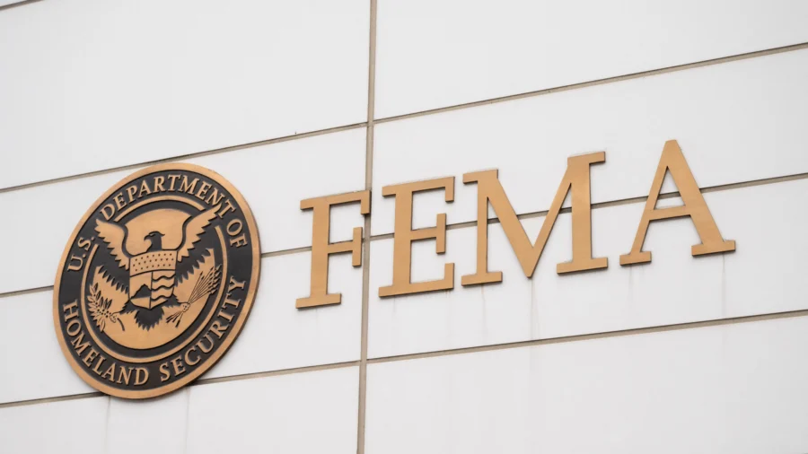 Kerrville Residents Seek FEMA Assistance After Flooding