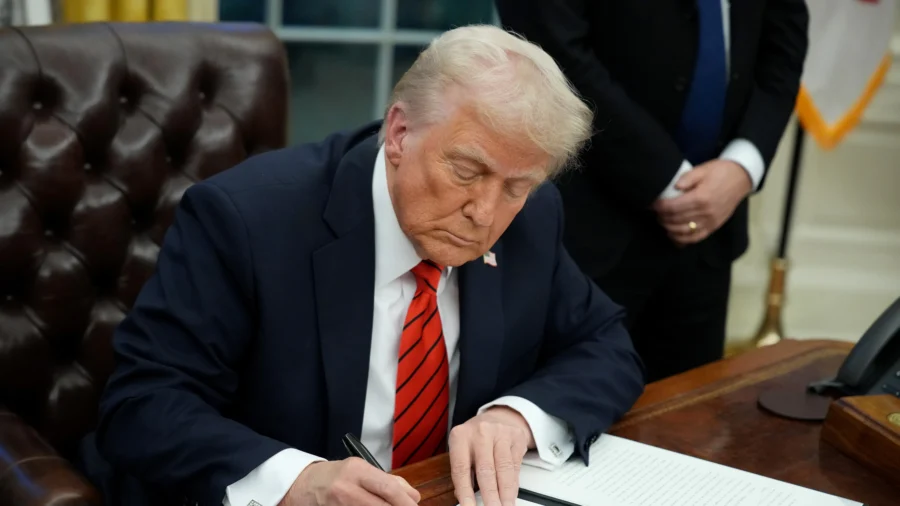Trump’s New Executive Order ‘Really Shaking Things Up in Washington’: Analyst