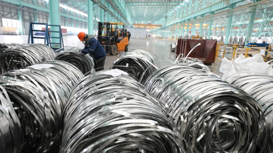 Trump's 25 Percent Tariffs on Steel, Aluminum Allow 2 Struggling US Industries to Compete: Analyst