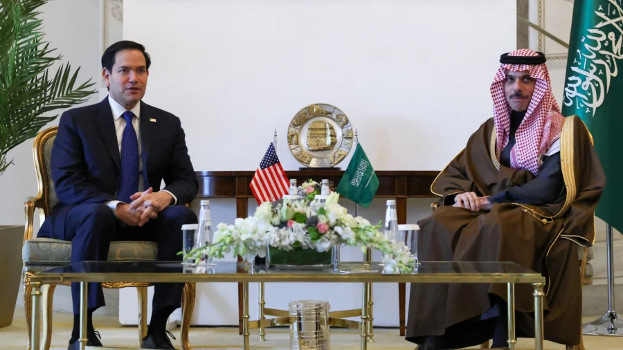 US, Israel Peace Talks Aiming for Anti-Iran Axis, 'Flourishing Middle East': Analyst