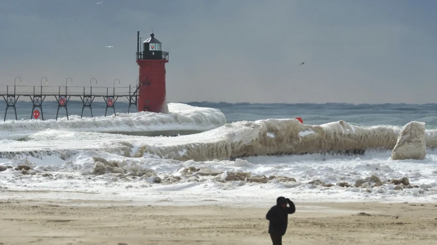 Winter's Next Wave of Storms Takes Aim at East Coast