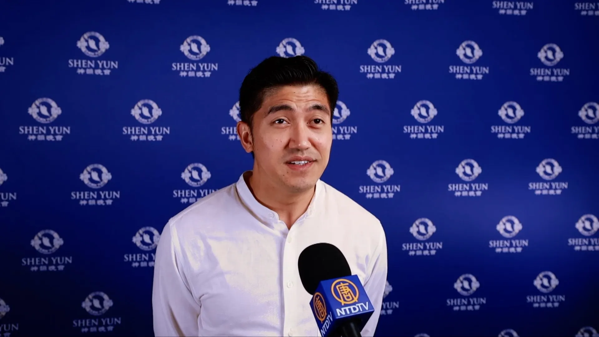 Catholic Priest Impressed by Shen Yun’s Portrayal of Divinity | NTD