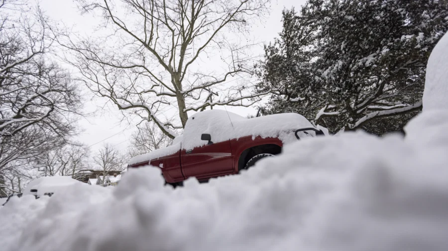 Snowy Roads Lead to Hundreds of Virginia and North Carolina Crashes as Arctic Air Brings Record Cold